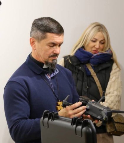 Священника зі Львівщини президент відзначив державною нагородою “Серце волонтера”