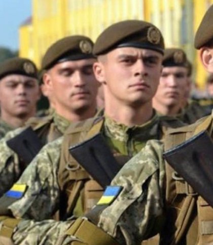 Офіційно: чоловіків від 18 до 60 років не випускатимуть з України