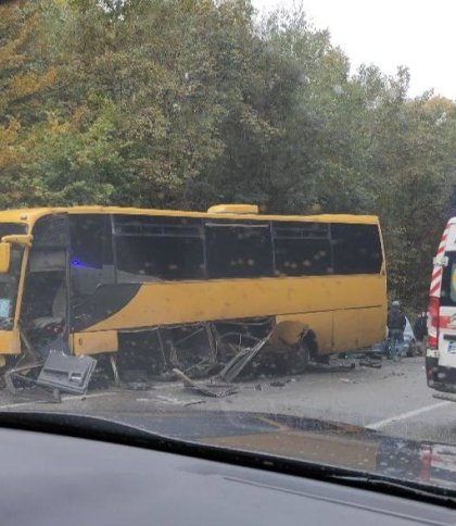 Через аварію з автобусом на Львівщині 35-річний водій авто потрапив у реанімацію