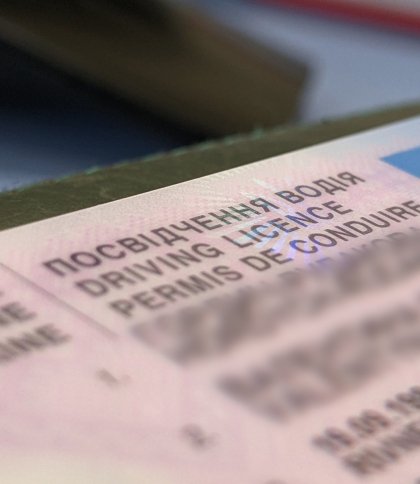 Суд на Львівщині оштрафував узбека за виготовлення фейкового посвідчення водія