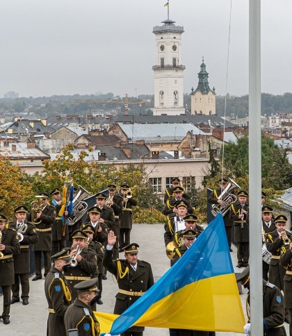 У Львові на Меморіалі Небесної Сотні вшанували пам'ять українських героїв