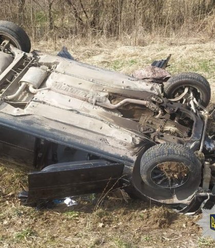 На Львівщині п’яний водій Audi не впорався з керуванням та перекинув авто на дах
