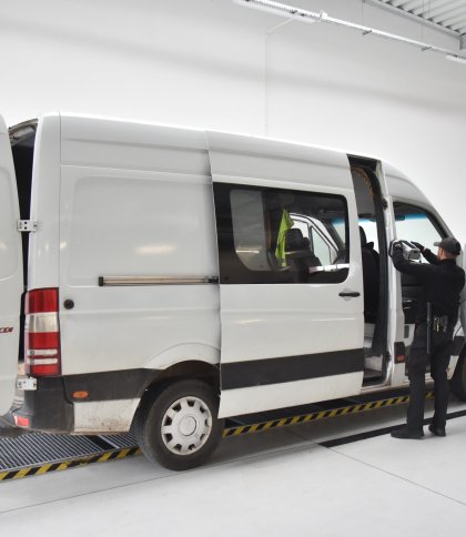 На Львівщині виявили три спроби ввезти в Україну нарковмісні таблетки