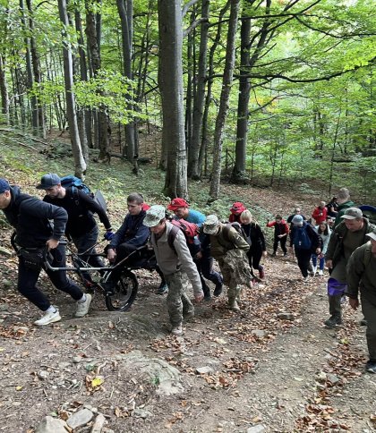 Ветерани російсько-української війни піднялися на гору Парашку (відео)