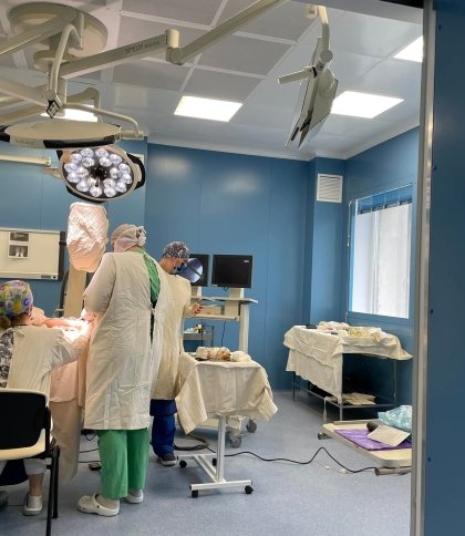 10 переломів за 9 років: львівські лікарі прооперували "кришталеву дівчинку"