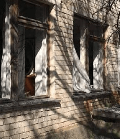 На Херсонщині російські окупанти заселяють свої родини у покинуті українцями будинки