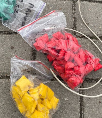 Вилучили 104 пакети із порошкоподібною речовиною: у Львові затримали «закладчика»