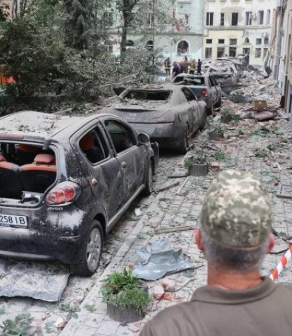 Ракетний удар по Львову: рятувальники розібрали близько 43% завалів