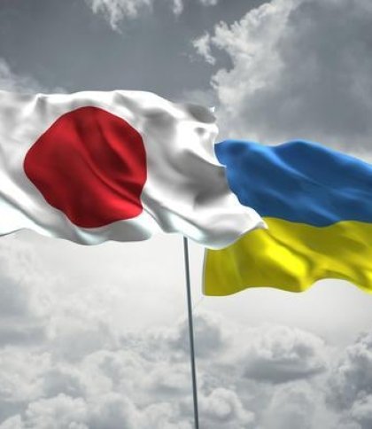 Україна отримає від Японії фургони та безпілотники