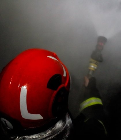 У Львові чоловік намагався погасити пожежу та отримав опіки