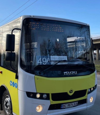 У Львові на маршрут виїхали сучасні низькопідлогові автобуси