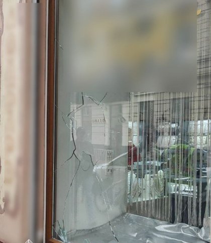 Розбив вікно в ювелірному магазині: у центрі Львова патрульні затримали дебошира