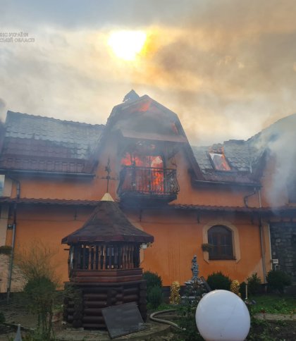 Згорів увесь другий поверх: на Стрийщині зайнялася пожежа у житловому будинку