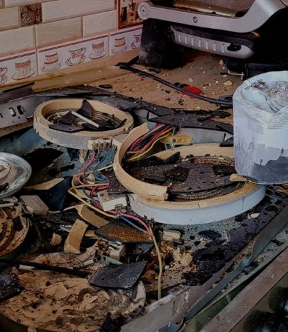 Поставили газовий пальник на плиту: у львівській квартирі внаслідок вибуху повибивало вікна