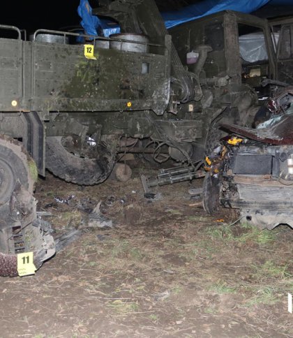 У зіткненні пікапа з вантажівкою поблизу Львова загинули військові