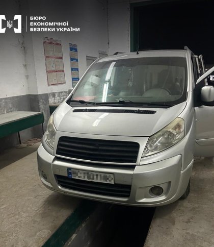 Мешканець Львівщини намагався сховати від митників 300 кг апельсинів