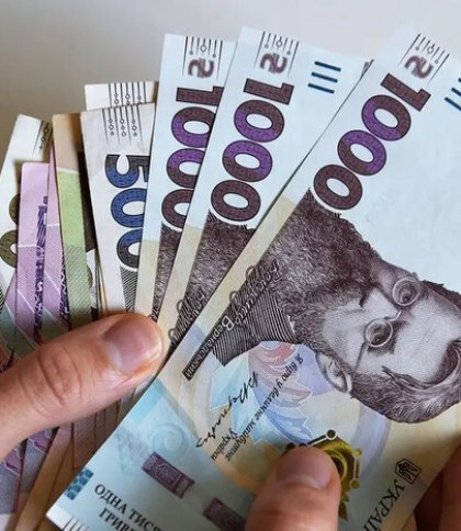 У Львові суд оштрафував шахрая за фейкове працевлаштування чоловіків на роботу з бронюванням
