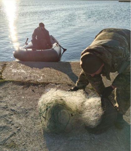 На Львівщині спіймали порушника під час вилову риби забороненим «павуком»