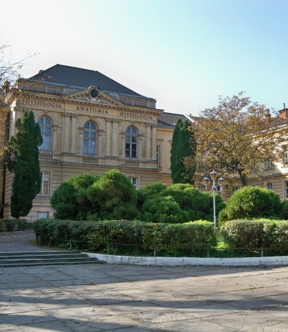 Львівський медуніверситет лідер серед вишів за науковою атестацією