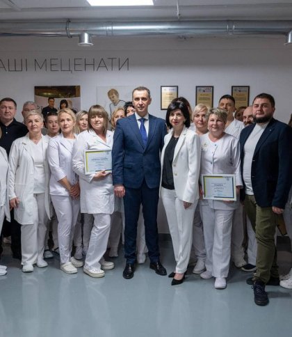 У Львові керівник ОВА і міністр охорони здоровʼя відзначили медпрацівників