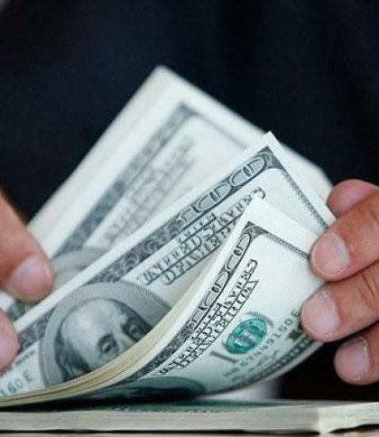 На Львівщині підприємця ув’язнили на три роки за 16 тис. доларів хабаря