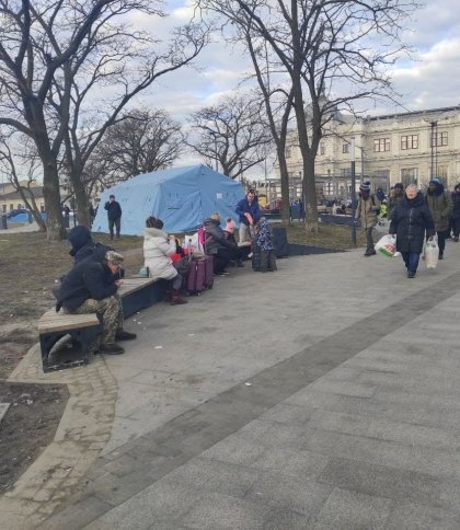 На залізничному вокзалі Львова облаштували пункти обігріву