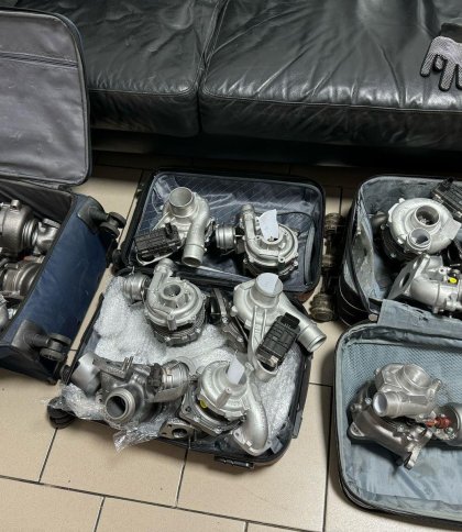 Львівські митники виявили контрабанду медичних інструментів та автозапчастин на 600 тис. грн