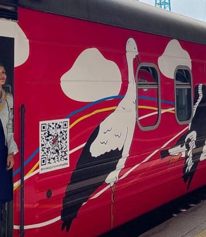Україна запустила стилізований потяг до Польщі