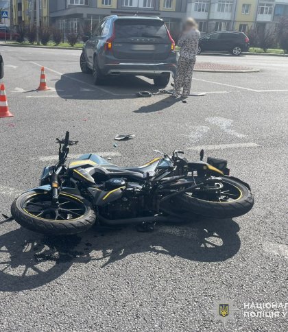 Внаслідок аварії біля Львова до лікарні потрапив 16-річний мотоцикліст