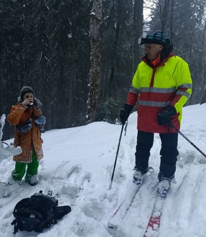 Збився зі шляху: у горах Закарпаття заблукав сноубордист зі Львова