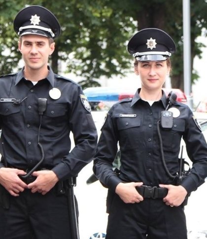 Львівські поліцейські врятували життя потерпілим від ДТП