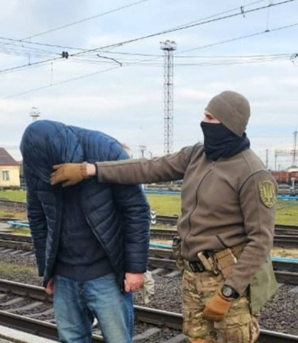 У Дніпрі працівник Укрзалізниці передавав росіянам дані про рух техніки ЗСУ