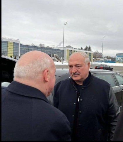 Лукашенко прилетів до Санкт-Петербурга
