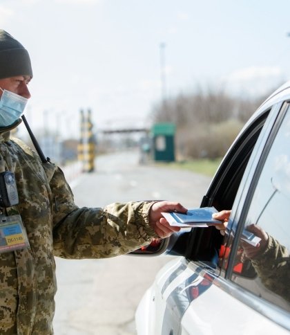 Цієї доби незаконно перетнути кордон намагались 17 осіб: вони вже у поліції