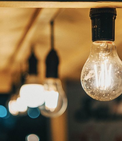 На Львівщині 2 грудня вимикатимуть світло: актуальний графік