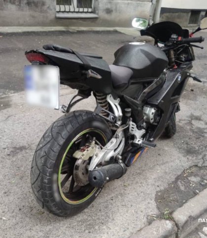 У Львові поліція виявила водія мотоцикла на чужих номерах