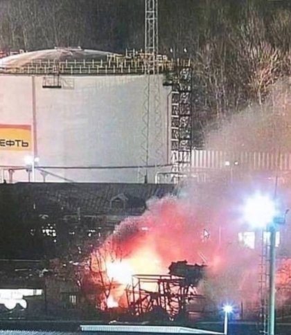 У Росії горить нафтобаза, повідомляють про атаку безпілотниками (фото)