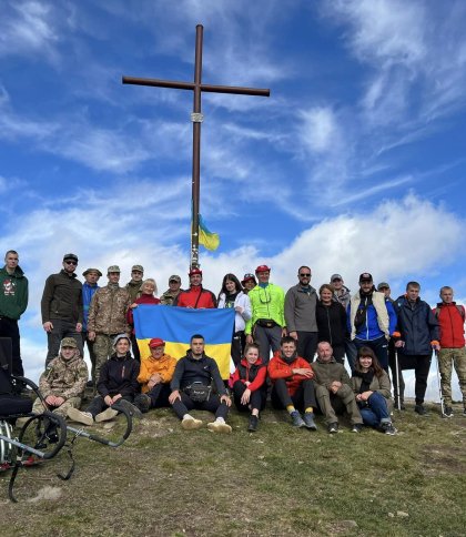 Захисники України піднялися на гору Парашка, на висоту 1268 метрів