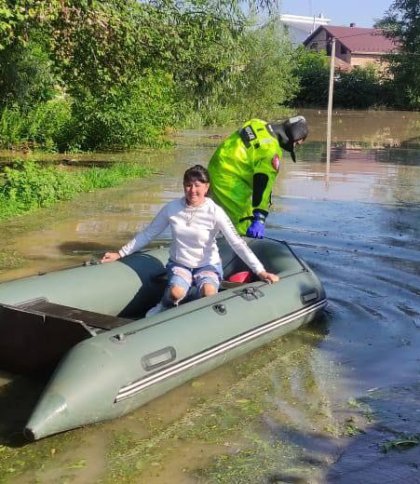 Підтоплені будинки та господарства: на Івано-Франківщині ліквідовують наслідки негоди