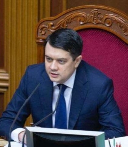 Депутати підтримали відставку Разумкова