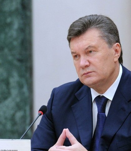 Янукович подав до суду, щоб повернути статус президента