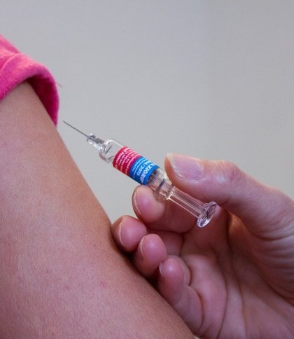 Уряд дозволив українцям вакцинуватися в аптеках, фото ілюстративне
