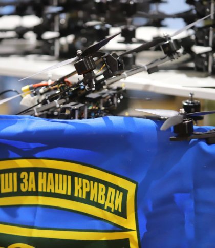 Зі Львівщини передали на фронт понад 200 FPV-дронів для військових