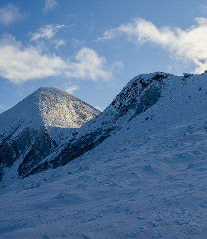Туристам радять утриматися від походів у високогір'я через небезпеку лавин