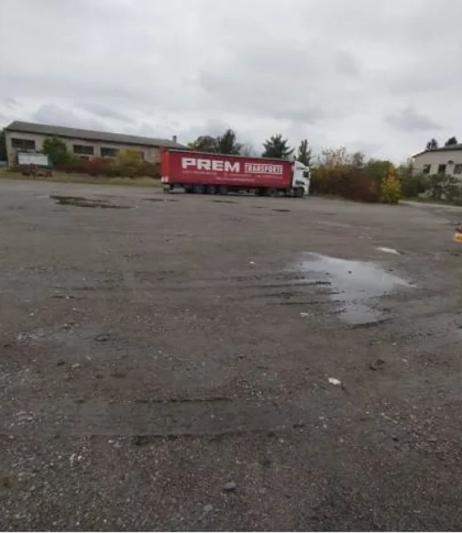 У Городку за 6 млн грн продали ділянку під спортивно-оздоровчий комплекс з басейном