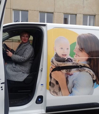 Львівщина отримала автомобіль для транспортування вакцин
