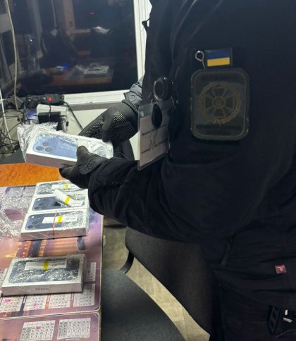 У «Рава-Руській» затримано контрабанду iPhone 17 на півмільйона