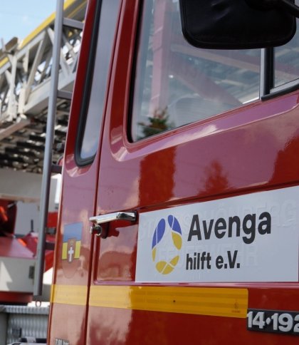 Львівські рятувальники отримали пожежну автодрабину з Німеччини