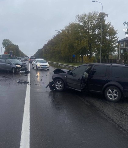 Біля Стрия повністю перекрита траса через лобову ДТП з травмованими