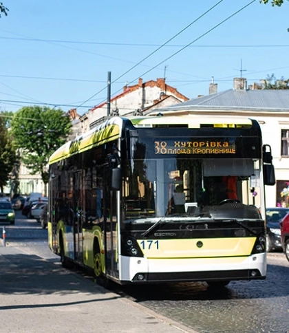 У Львові через повітряну тривогу змінили рух громадського транспорту